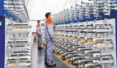 包罗顶层设想引领、细分范畴攻手艺立异支持